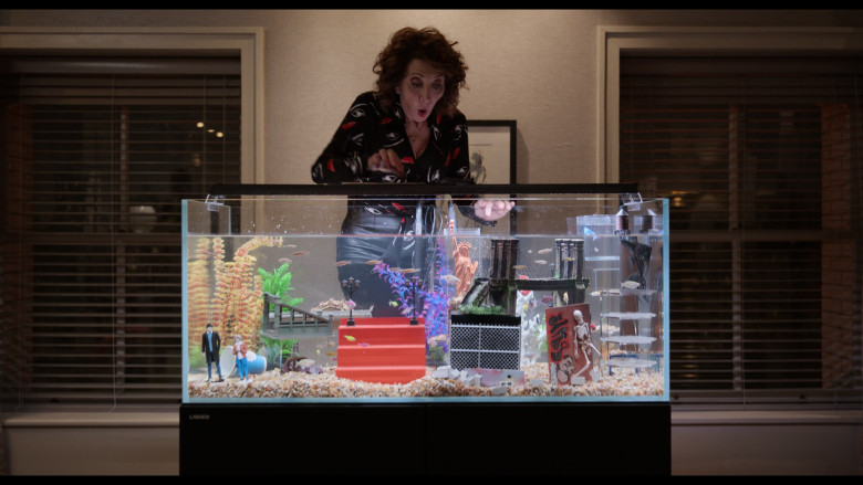 LANDEN Aquarium Tank in Only Murders in the Building S03E05 "Ah, Love!" (2023) - 396915