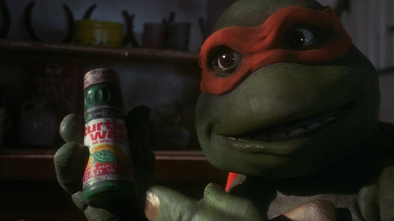 Turtle Wax in Teenage Mutant Ninja Turtles (1990) - 394651