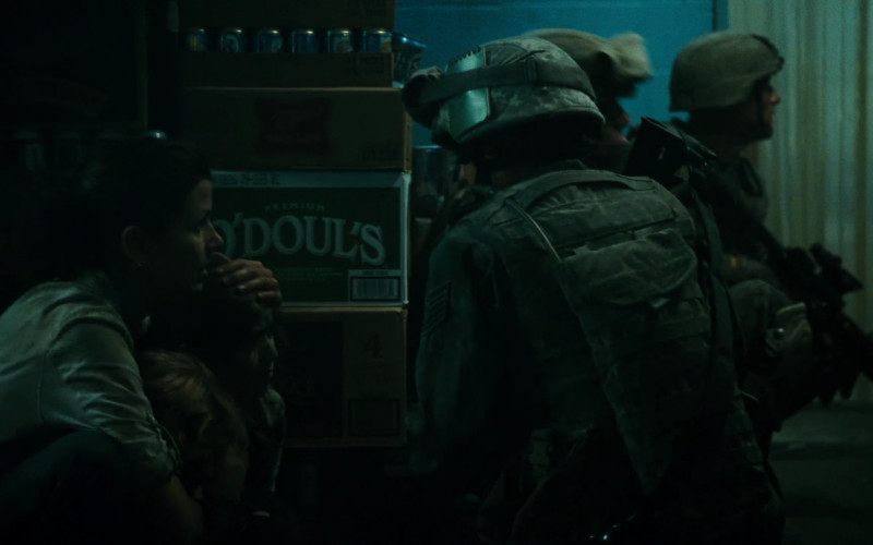 Miller High Life Beer and O'Doul's Premium Non-Alcoholic Beer in Battle Los Angeles (2011)