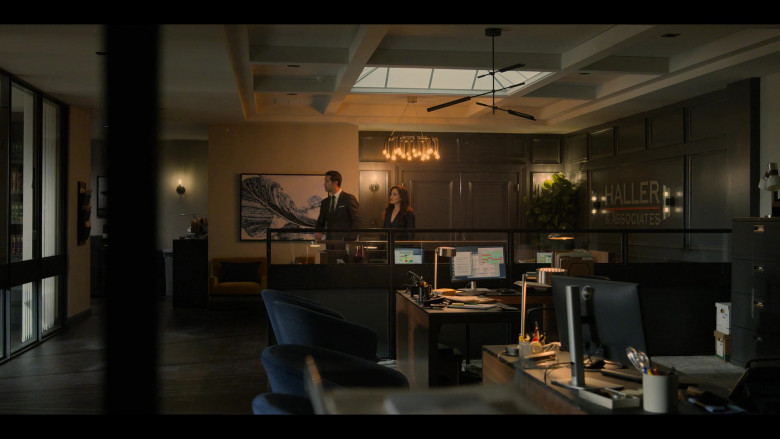 Dell Monitors in The Lincoln Lawyer S02E08 "Covenants and Stipulations" (2023) - 387062