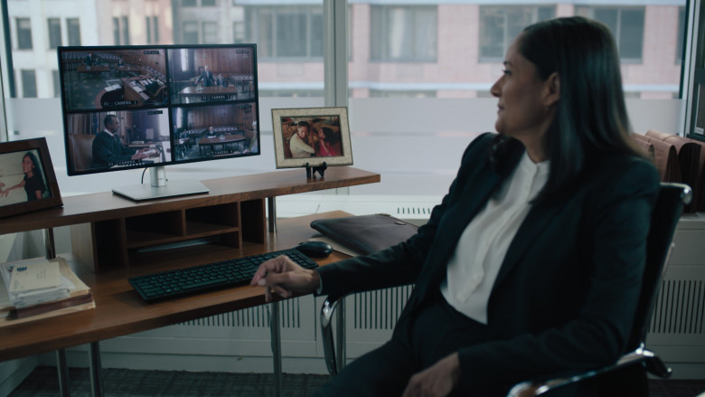 Dell Monitor and Keyboard in Billions S07E01 "Tower of London" (2023) - 389132