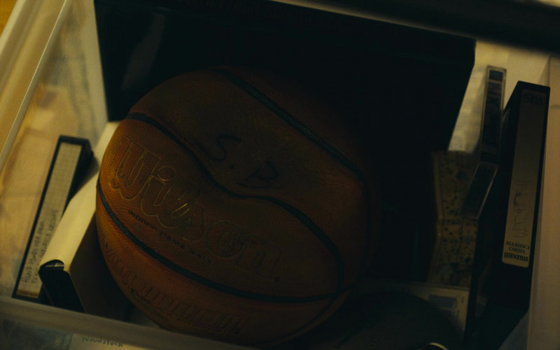 Wilson Basketball in Harlan Coben's Shelter S01E02 "Catch Me If U Can" (2023)
