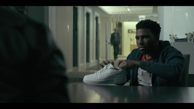 Nike Sneakers in Justified: City Primeval S01E04 "Kokomo" (2023) - 386851