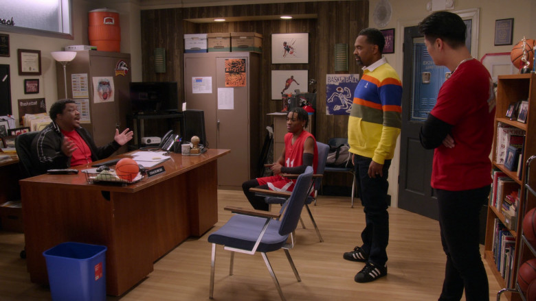Adidas Black Sneakers of Mike Epps as Bernard "Bennie" Upshaw Sr. in The Upshaws S04E04 "Slap Happy" (2023) - 393252