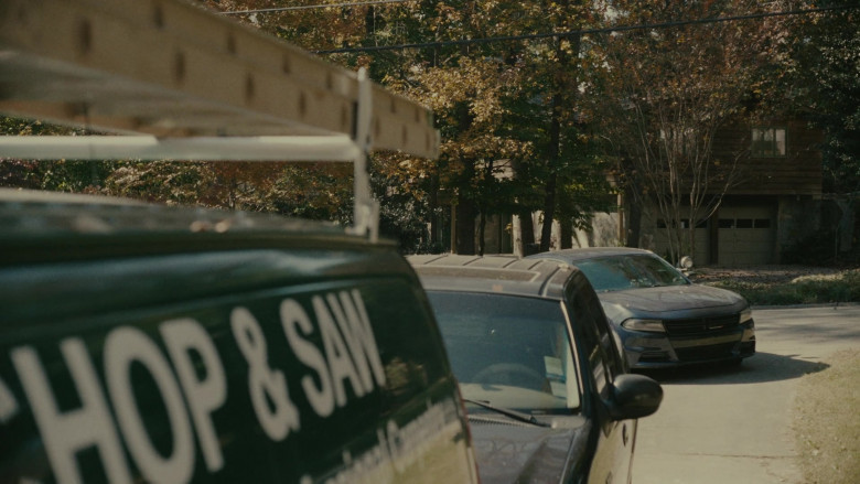 Dodge Charger Car Driven by Benicio del Toro as Detective Tom Nichols in Reptile (2023) - 407946
