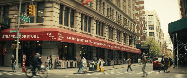 Strand Bookstore in The Changeling S01E02 "Then Comes a Baby in a Baby Carriage" (2023) - 400172