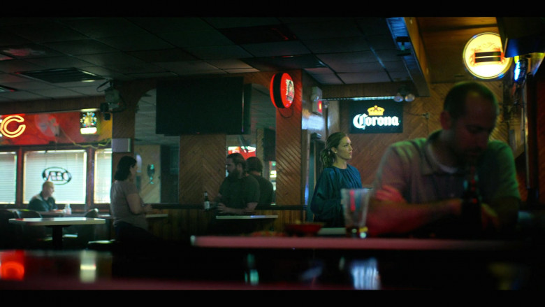 Corona Beer Sign in Power Book IV: Force S02E02 "Great Consequence" (2023) - 399877