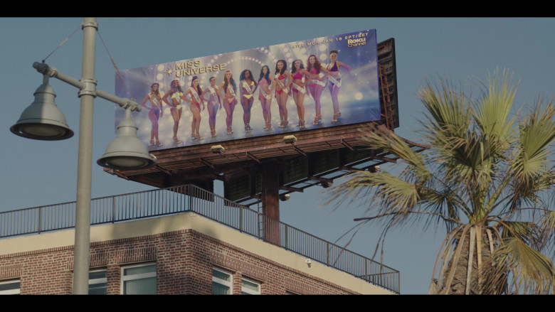The Roku Channel Billboard in Barbie (2023) - 400870
