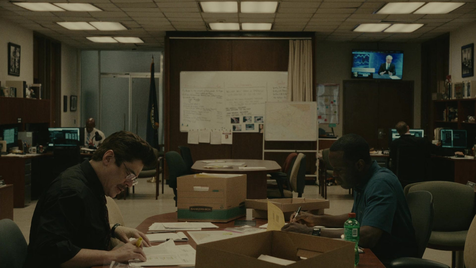 Bankers Box In Reptile (2023)