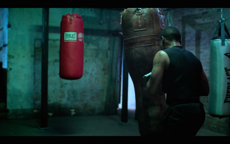 Everlast Punching Bags in Power Book IV: Force S02E02 "Great Consequence" (2023)