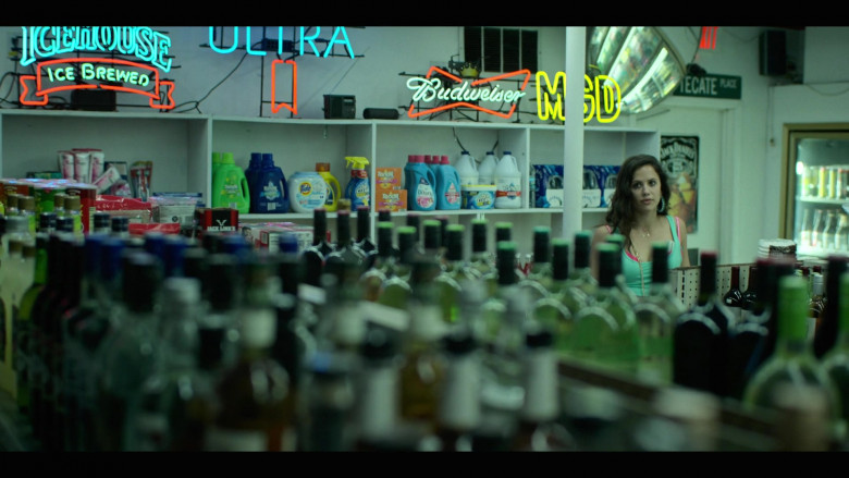Icehouse, Michelob Ultra, Budweiser, Miller Genuine Draft (MGD), Tide, Oxi Clean, Downy, Jack Daniel's in Power Book IV: Force S02E02 "Great Consequence" (2023) - 399894