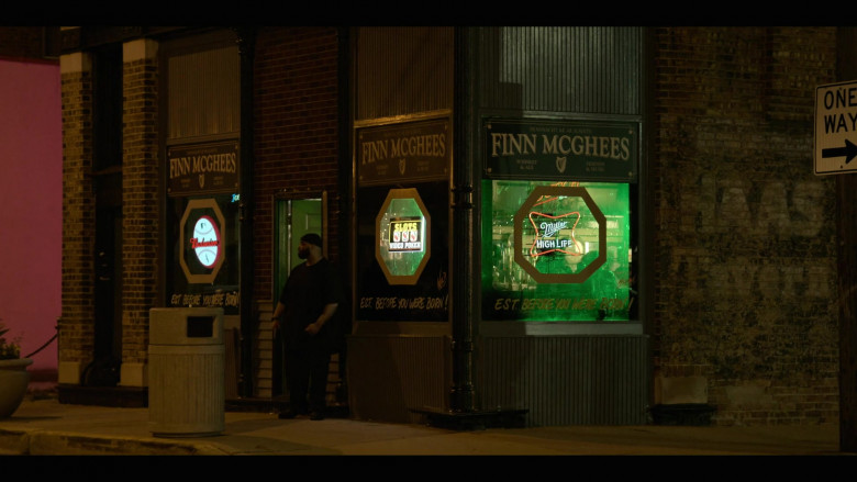 Budweiser and Miller High Life Beer Signs in Power Book IV: Force S02E05 "Crown Vic" (2023) - 408698