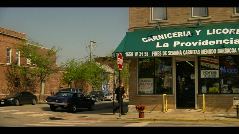 Miller Lite, Revolution Brewing and Modelo Signs in Power Book IV: Force S02E01 "Tommy's Back" (2023) - 397758