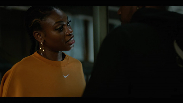 Nike Women's Yellow Sweatshirt in Power Book IV: Force S02E02 "Great Consequence" (2023) - 399955