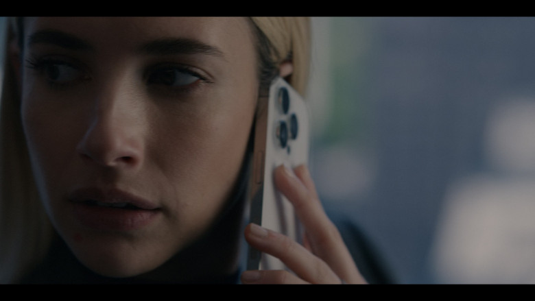 Apple iPhone Smartphone of Emma Roberts as Anna Victoria Alcott in American Horror Story: Delicate S12E02 "Rockabye" (2023) - 407666