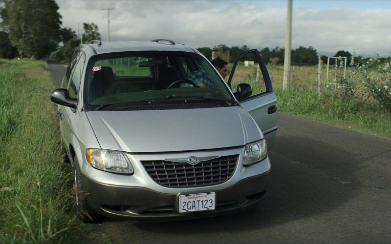 Chrysler Voyager Car of Michael Peña as José in A Million Miles Away (2023)