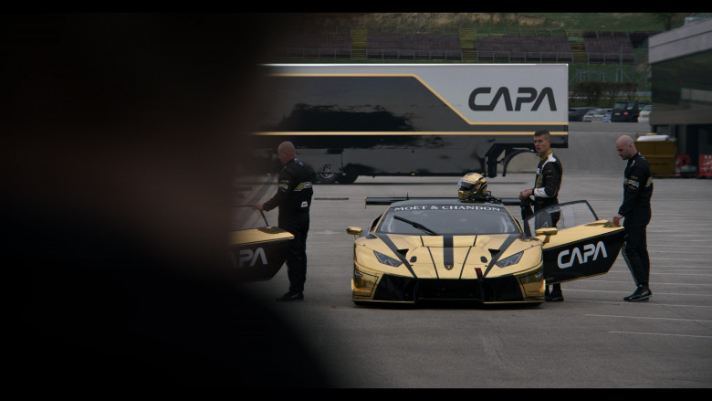 Lamborghini Gold Sports Car and Moët & Chandon in Gran Turismo (2023) - 406419