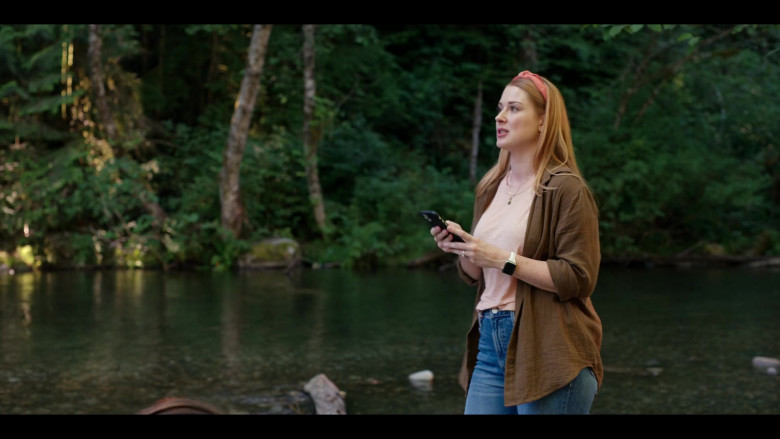 Apple Watch of Alexandra Breckenridge as Melinda "Mel" Monroe in Virgin River S05E04 "Never Gonna Be The Same" (2023) - 398767