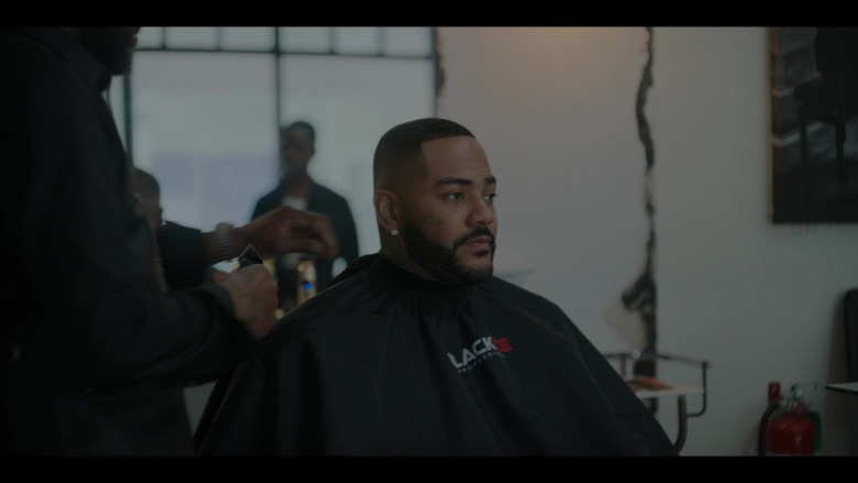 BlackIce Professional Premium Barber Tools in The Chi S06E07 "Long Live" (2023) - 403217