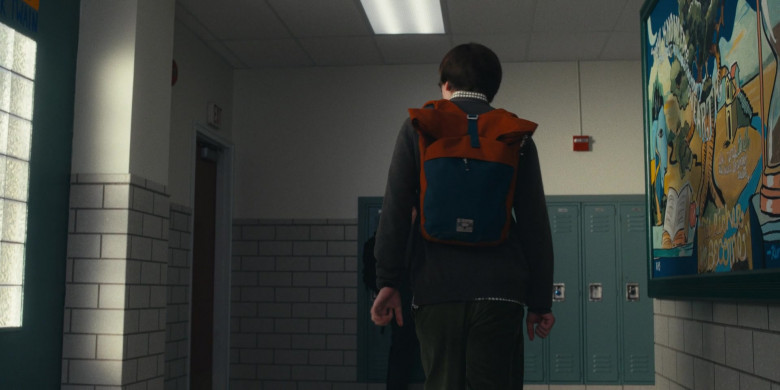 Osprey Backpack of Adrian Greensmith as Arthur Spindell in Harlan Coben's Shelter S01E05 "See Me Feel Me Touch Me Heal Me" (2023) - 397469