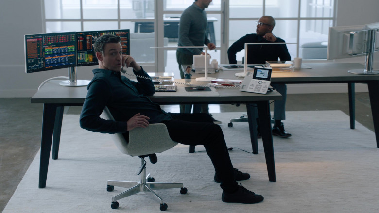 Bloomberg Terminals and Cisco Phones in Billions S07E11 "Axe Global" (2023) - 420302
