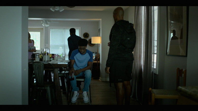Miller Lite and Nike Jordan Sneakers in Power Book IV: Force S02E06 "Here There Be Monsters" (2023) - 411706