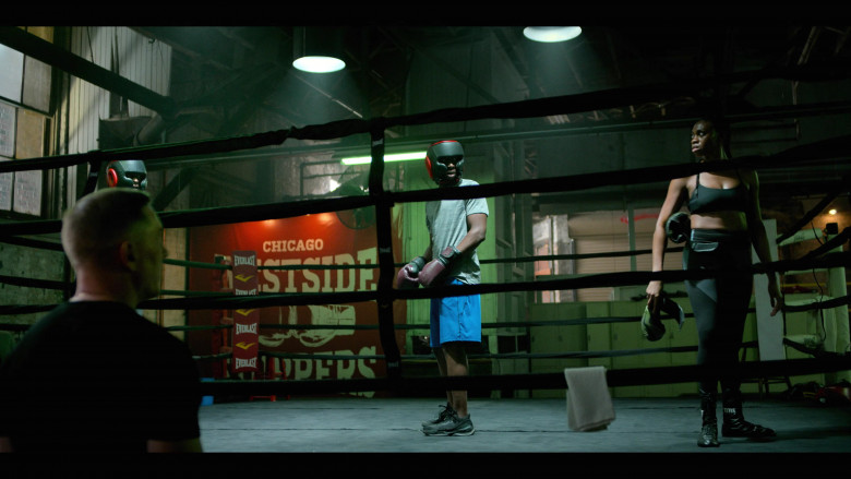 Everlast and Title Boxing Shoes in Power Book IV: Force S02E07 "Chicago Is Heating Up!" (2023) - 415863