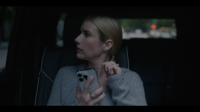 Apple iPhone Smartphone of Emma Roberts as Anna Victoria Alcott in American Horror Story: Delicate S12E05 "Preech" (2023) - 418297