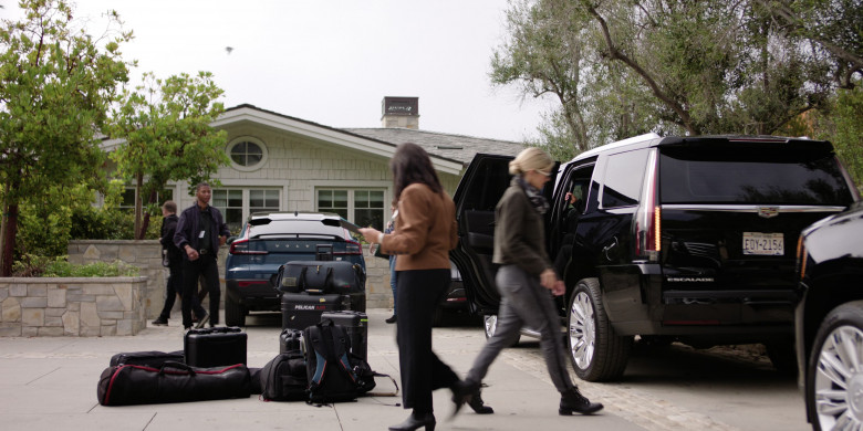 Volvo C40 Car, Pelican Air Case and Cadillac Escalade SUV in The Morning Show S03E06 "The Stanford Student" (2023) - 412751