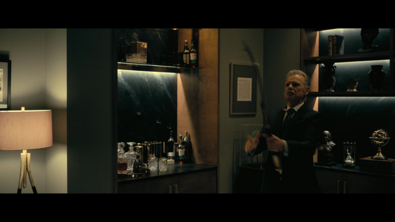 Glenlivet and Johnnie Walker Whisky Bottles in The Fall of the House of Usher S01E05 "The Tell-Tale Heart" (2023) - 413733