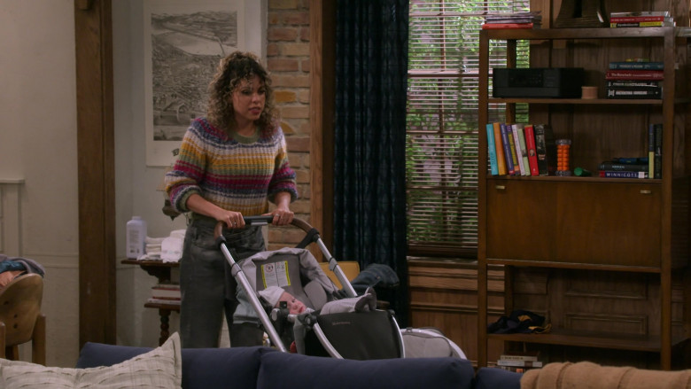 UPPAbaby Vista Stroller in Frasier S01E02 "Moving In" (2023) - 414622