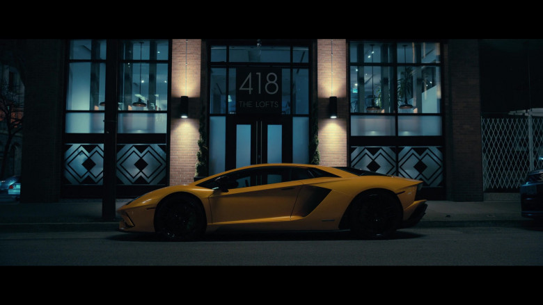 Lamborghini Sports Car in The Fall of the House of Usher S01E04 "The Black Cat" (2023) - 413586