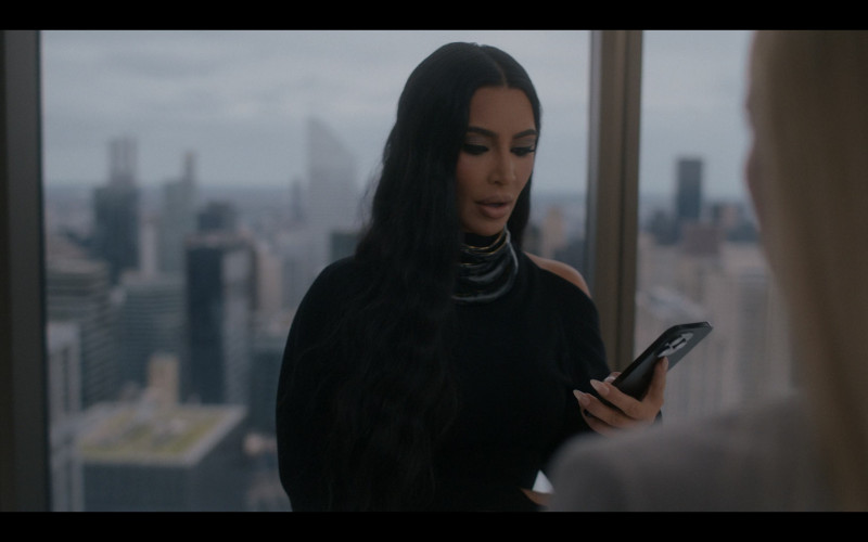 Apple iPhone Smartphone of Kim Kardashian as Siobhan Corbyn in American Horror Story: Delicate S12E05 "Preech" (2023)