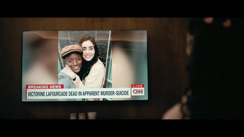 Samsung TV and CNN in The Fall of the House of Usher S01E06 "Goldbug" (2023) - 413973