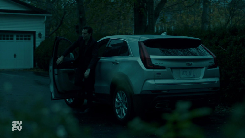 Cadillac XT4 Car in SurrealEstate S02E02 "Truth in Advertising" (2023) - 414752