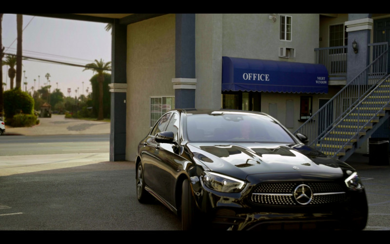 Mercedes-Benz E450 Car in Bosch: Legacy S02E05 "Hollywood Forever" (2023)