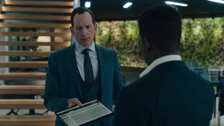 Microsoft Surface Tablet and Windows 11 OS in Billions S07E12 "Admirals Fund" (2023) - 422917