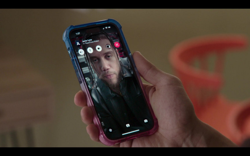 Apple iPhone and FaceTime App in Neon S01E08 "The Reality" (2023)