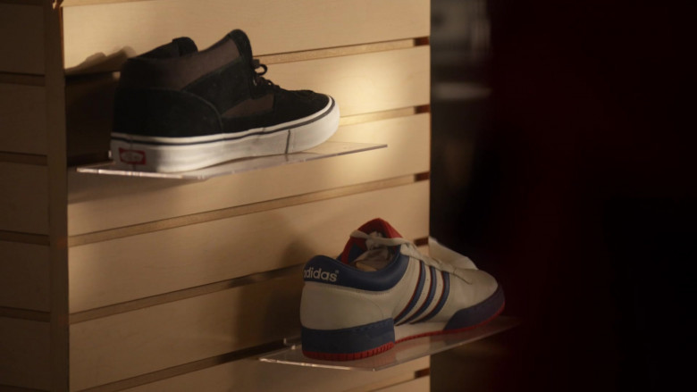 Adidas Sneakers in Quantum Leap S02E05 "One Night in Koreatown" (2023) - 425379