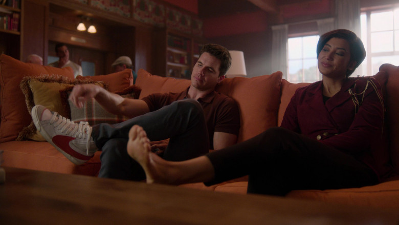 Nike Sneakers Worn by Robbie Amell in Upload S03E07 "Upload Day" (2023) - 430084