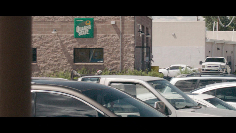 Quaker State Motor Oil Sign in The Curse S01E01 "Land of Enchantment" (2023) - 429969