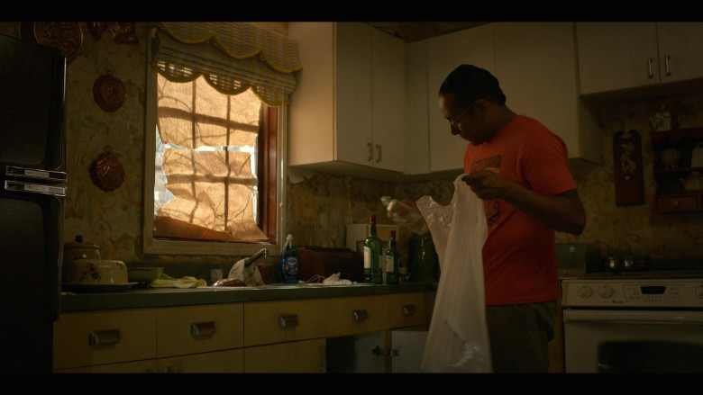 Dawn Dishwashing Liquid and Jameson Irish Whiskey in Power Book IV: Force S02E09 "No Loose Ends" (2023) - 425153