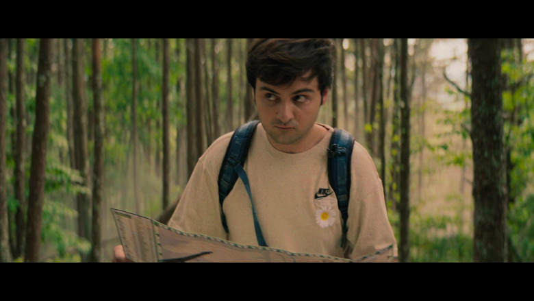Nike T-Shirt in Please Don't Destroy: The Treasure of Foggy Mountain (2023) - 432575
