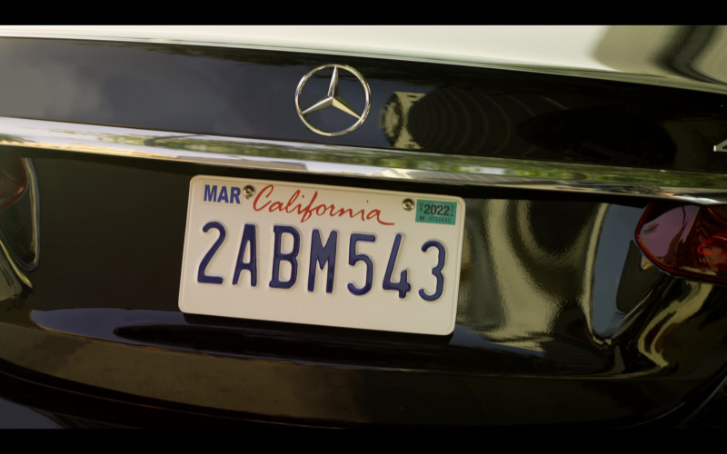 Mercedes-Benz E-Class Car in Bosch: Legacy S02E07 "I Miss Vin Scully" (2023)