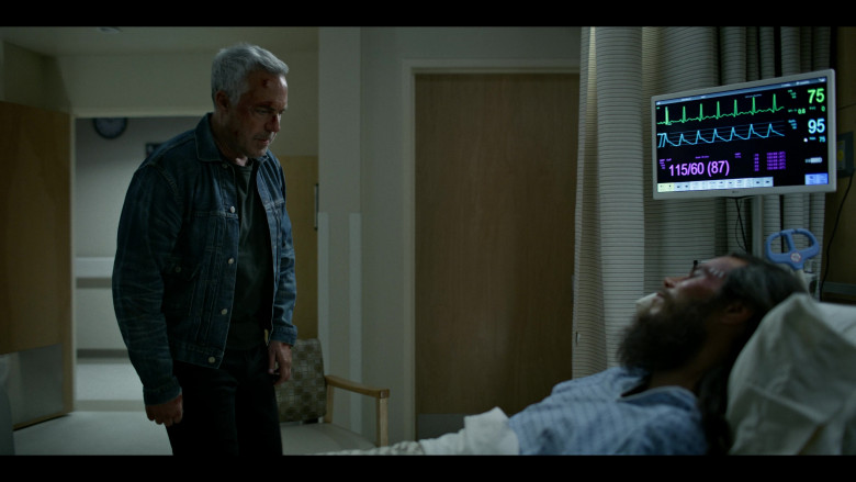 LG Medical Monitor in Bosch: Legacy S02E08 "Seventy-Four Degrees in Belize" (2023) - 425030