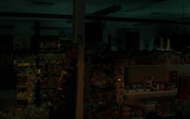 Coca-Cola, LesserEvil Snacks, Jack Link's, Pepperidge Farm Goldfish Crackers, Chock full o'Nuts, General Mills Cheerios Cereals in Fargo S05E01 "The Tragedy of the Commons" (2023)