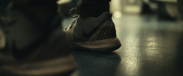 Nike Kyrie Sneakers of Paul Dano as Keith Gill in Dumb Money (2023) - 426889