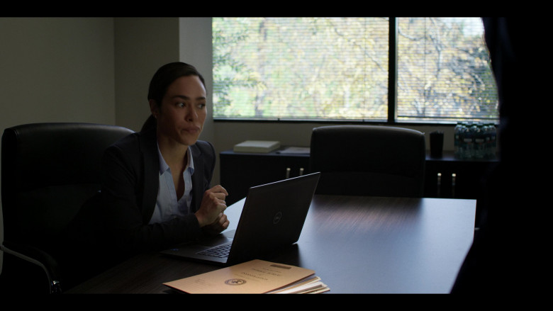 Dell Laptops in Bosch: Legacy S02E10 "A Step Ahead" (2023) - 429339