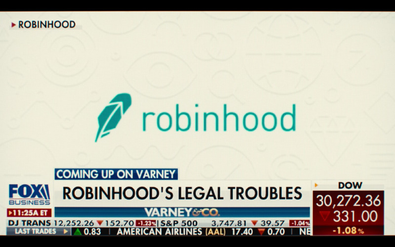 Robinhood App and Fox News in Dumb Money (2023)