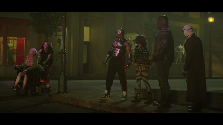 Adidas Track Pants of Joivan Wade as Victor "Vic" Stone / Cyborg in Doom Patrol S04E12 "Done Patrol" (2023) - 428029